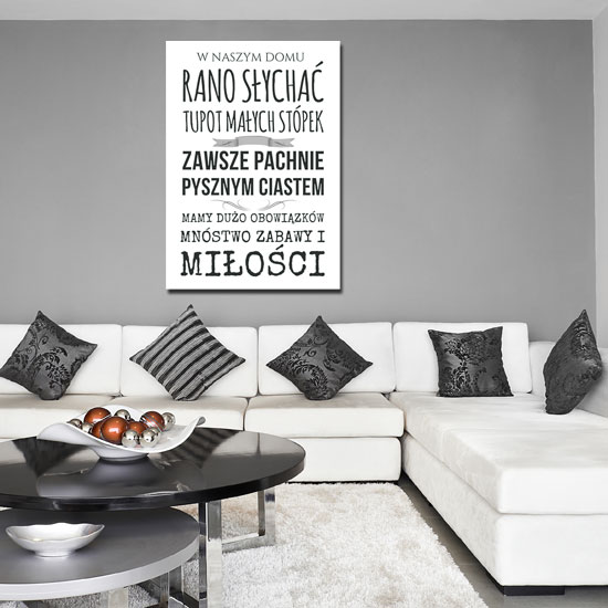 Plakaty z napisami o zasadach domu najpopularniejszą formą dekoracji ścian