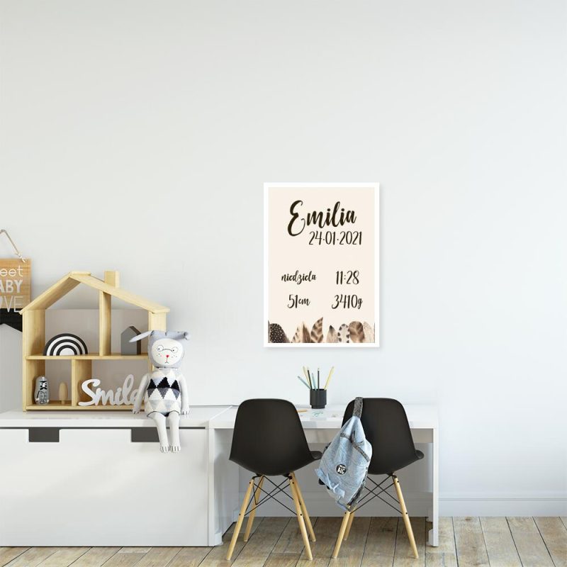 beżowe piórka na plakacie z metryczką beżowe piórka na plakacie z metryczką