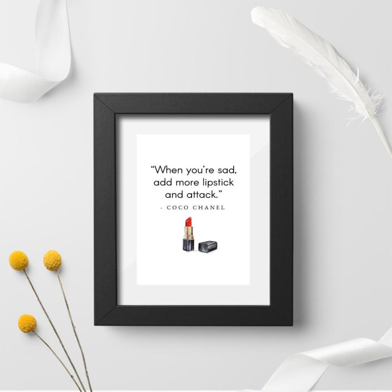 Plakat z cytatem Coco Chanel do salonu Plakat z cytatem Coco Chanel do salonu