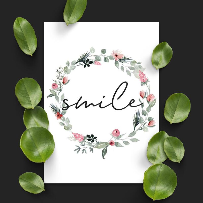 Plakat z napisem - Smile do sypialni